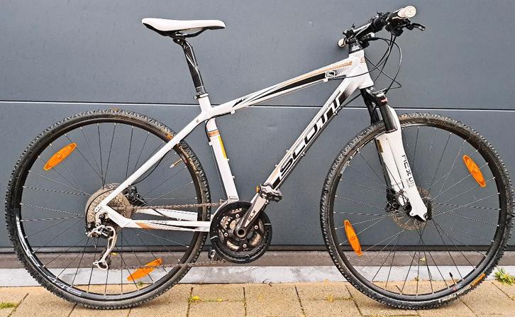 VTC Scott 28" full DEORE XT quasi neuf prix450€0489813734, Fietsen en Brommers, Fietsen | Heren | Sportfietsen en Toerfietsen