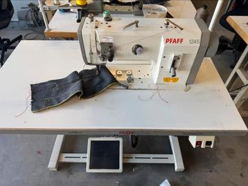 Industriele naaimachine pfaff 1245 3voudig transport beschikbaar voor biedingen