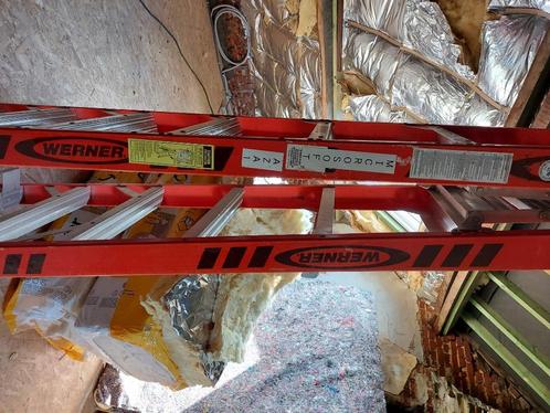 Professionele Werner glasvezel platformladder met wielen, Doe-het-zelf en Bouw, Ladders en Trappen, Zo goed als nieuw, Ladder
