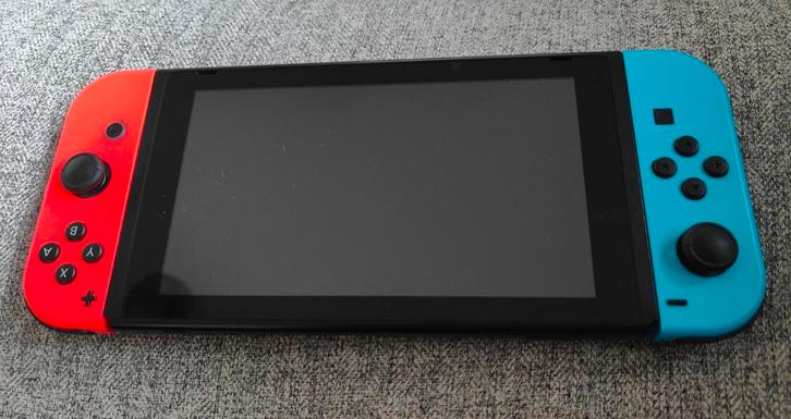 Nintendo Switch + 3 games, Games en Spelcomputers, Spelcomputers | Nintendo Switch, Ophalen of Verzenden