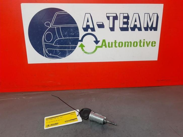 NEIMAN / COMMUTATEUR D ALLUMAGE + CLEF Corsa C (F08 / 68), Autos : Pièces & Accessoires, Autres pièces automobiles, Opel, Utilisé