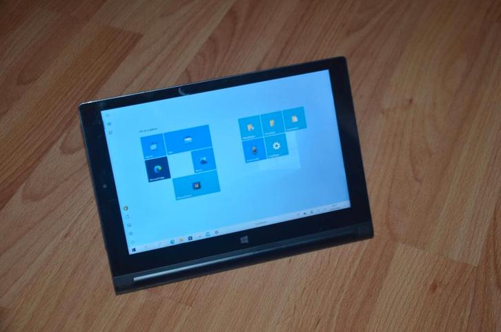 Lenovo Yoga Tablet 2, Informatique & Logiciels, Windows Tablettes, Utilisé, Wi-Fi, 10 pouces, 32 GB, Mémoire extensible, Connexion USB
