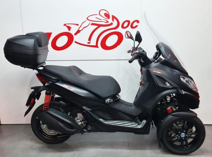 PIAGGIO MP3 HPE 300 ***MOTODOC.BE***, Motoren, Motoren | Piaggio, Bedrijf, Sport, 12 t/m 35 kW, 1 cilinder, Minimaal motorrijbewijs A2