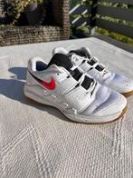 Nike kids shoes, Kleding | Dames, Schoenen, Ophalen, Nike, Zo goed als nieuw, Wit
