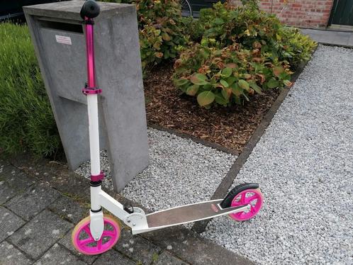 Optimum step / scooter wit/roze opvouwbaar. Mooie staat, Fietsen en Brommers, Steps, Gewone step, Ophalen