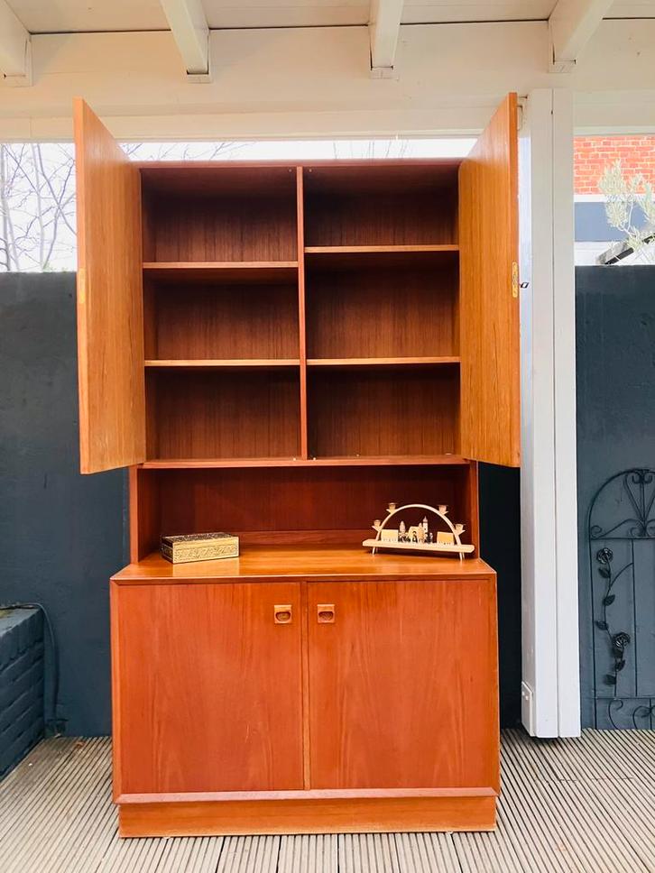 Prachtige Deens design vintage kast. Highboard, Huis en Inrichting, Kasten | Boekenkasten, Zo goed als nieuw, 100 tot 150 cm, 150 tot 200 cm
