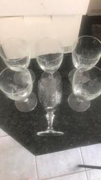 6 glazen op voet voor 1e, Enlèvement ou Envoi, Comme neuf