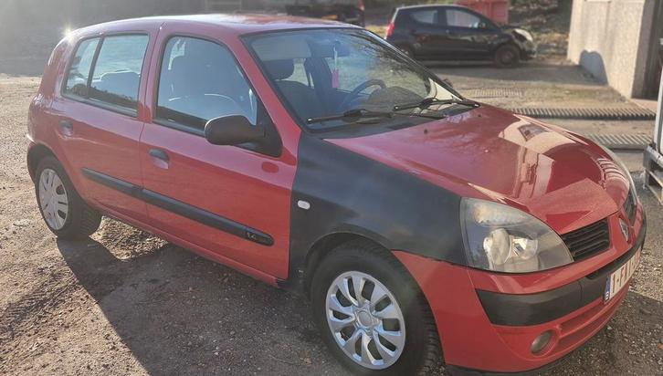 Renault Clio 1.4 16V 2005 110 500km prêt à immatriculer, Autos, Renault, Entreprise, Clio, Essence, Euro 4, Coupé, 5 portes, Automatique