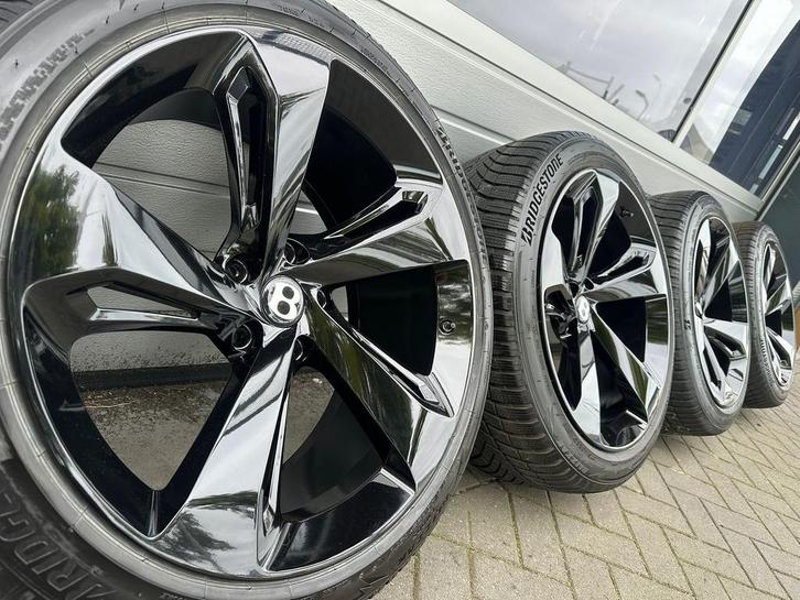 Origi. 22 inch Bentley Bentayga PL761 6.0T 4.0T 3.0T velgen, Auto-onderdelen, Banden en Velgen, Banden en Velgen, Winterbanden