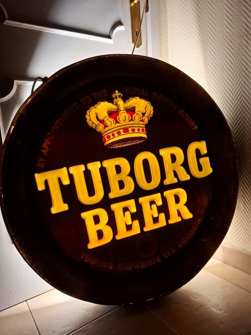 Groot lichtreclame Tuborg Beer, Verzamelen, Merken en Reclamevoorwerpen, Zo goed als nieuw, Lichtbak of (neon) lamp, Ophalen of Verzenden