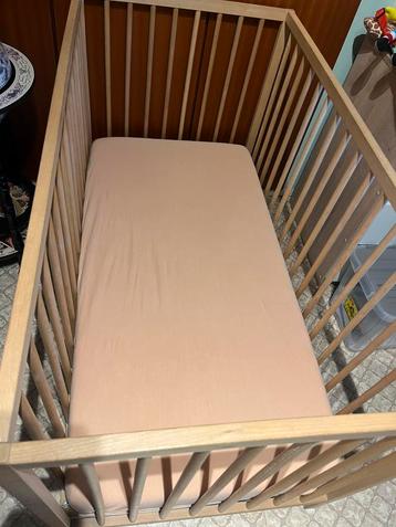 Babybedje ikea beschikbaar voor biedingen