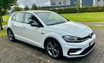 Vw Golf 1.6 tdi R-line boîte automatique, Auto's, Volkswagen, Automaat, Leder, Achteruitrijcamera, Te koop