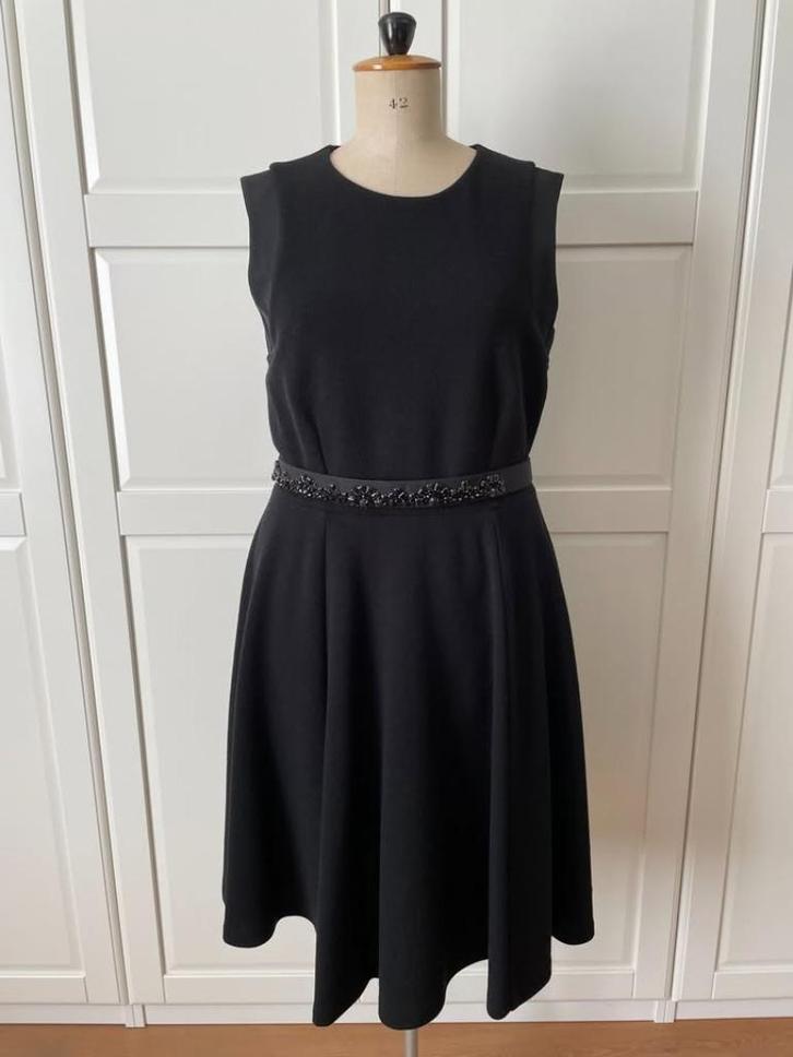Max Mara Studio Mouwloze A Lijn Jurk + Riem - Nieuw - 40/42, Kleding | Dames, Jurken, Nieuw, Maat 42/44 (L), Zwart, Knielengte
