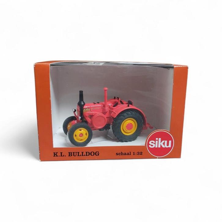 Siku K.L. Bulldog IHF-HMT Panningen 2006 1:32 nieuw, Hobby en Vrije tijd, Modelauto's | 1:32, Nieuw, Tractor of Landbouw, SIKU