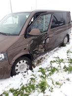 VW T5 2.0 TDI uit 2011 crashte, Auto diversen, Ongevalwagen, Ophalen, Monovolume, Bruin, 2000 cc