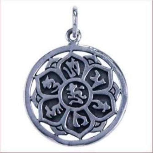 Lotusbloem met mantra, opengewerkt hangertje van zilver, Handtassen en Accessoires, Kettinghangers, Nieuw, Zilver, Zilver, Hart