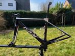 Carbon fietskader - carbon frameset, Fietsen en Brommers, 28 inch, Carbon, 49 tot 53 cm, Zo goed als nieuw