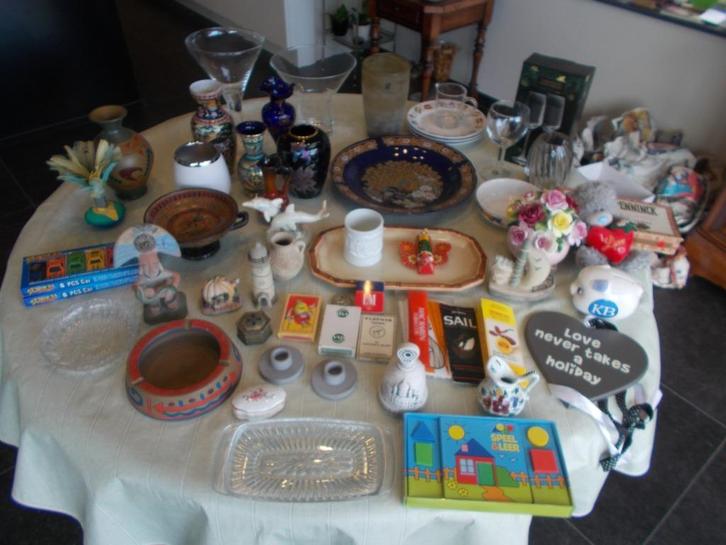 Opruiming groot lot vaasjes, allerlei rommelmarkt  = 8 euro, Diversen, Rommelmarktspullen, Gebruikt, Ophalen