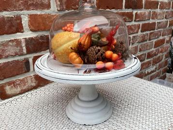 KOEPEL TAARTSCHAAL MET " HERFSTDECO," - OUDE LOOK WIT beschikbaar voor biedingen