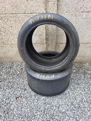 2 oude racebanden Avon slicks beschikbaar voor biedingen
