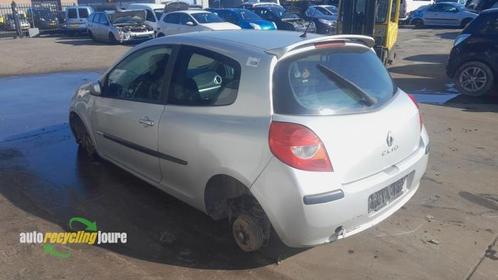 Achterbumper van een Renault Clio (TEB69), Auto-onderdelen, Carrosserie, Bumper, Renault, Gebruikt, 3 maanden garantie