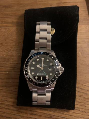 duiker/duiker horloge beschikbaar voor biedingen