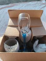 Tonissteiner glas op blauwe voet, Enlèvement