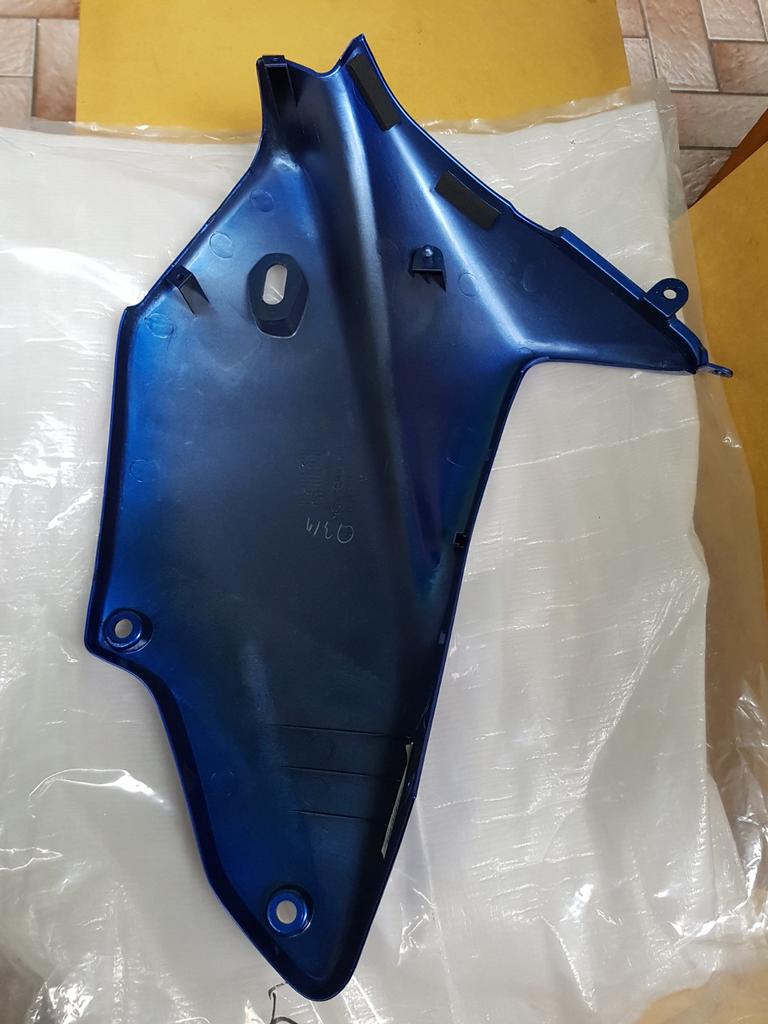 Suzuki GSF600S K2 Carenage avant droit, Motoren, Ophalen of Verzenden, Nieuw