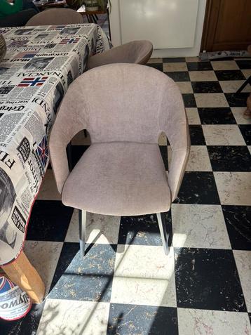 chaises pivotante, Enlèvement