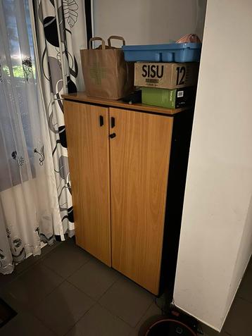 Gepantserde plank met sleutel beschikbaar voor biedingen