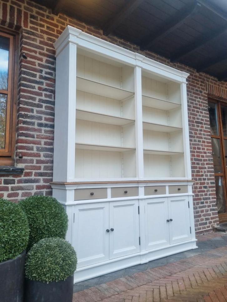 Massief houten boekenkast/bibliotheekkast GRATIS LEVERING, Huis en Inrichting, Kasten | Boekenkasten, Zo goed als nieuw, Ophalen of Verzenden