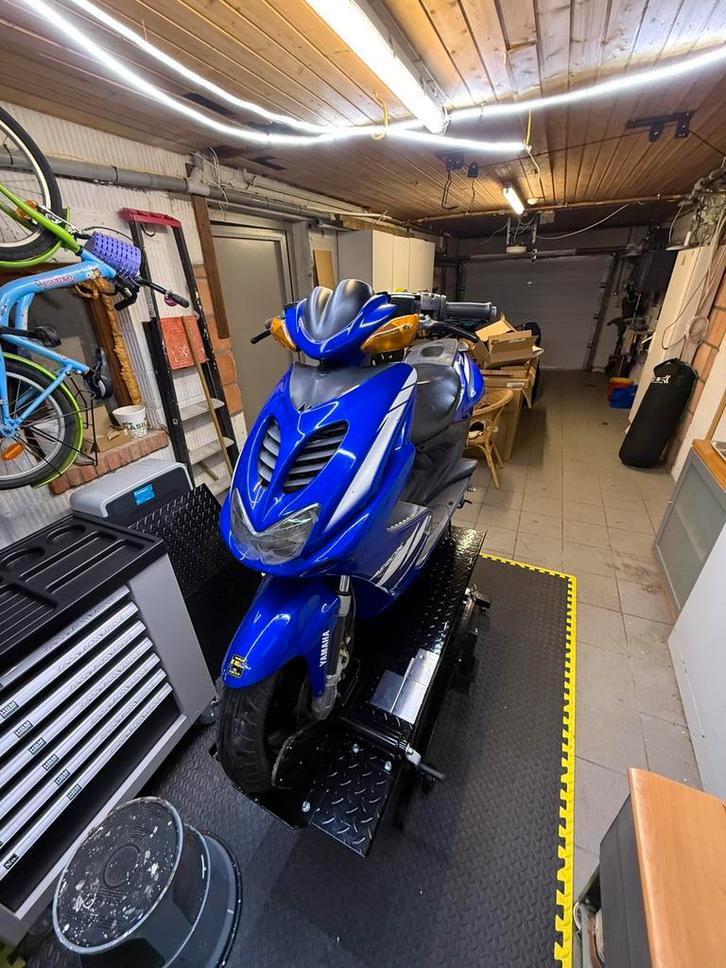 Yamaha Aerox B klasse, Fietsen en Brommers, Scooters | Yamaha, Nieuw, Aerox, Klasse B (45 km/u), Tweetakt, Ophalen