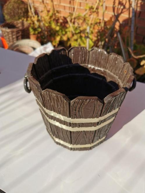 Bloempot bruin met gouden lijn, oranje, plastiek BL 11 – 12, Tuin en Terras, Bloempotten, Gebruikt, Kunststof, Binnen, Balkon