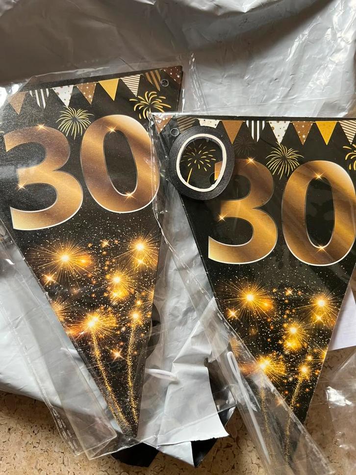 Decoratie 30 jaar, Hobby en Vrije tijd, Feestartikelen, Nieuw, Feestartikel, Ophalen