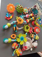 lot de jouets pour bébés, avec un nœud pour la balançoire, Enfants & Bébés, Jouets | Jouets de bébé, Enlèvement, Utilisé