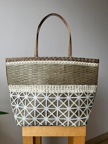 Handmade Straw Shopping Bag,  L47 x H31 x W16 cm beschikbaar voor biedingen