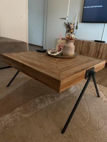 Salontafel (Industrieel) beschikbaar voor biedingen