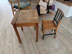 Charmant vintage kinder bureau met stoeltje, Huis en Inrichting, Bureaus, Ophalen, Zo goed als nieuw, Bureau