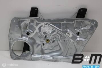 Raammechaniek rechtsvoor VW Tiguan 5N 5N1837730D beschikbaar voor biedingen