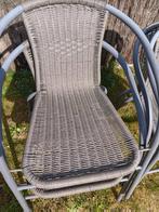 Terras stoelen, Ophalen