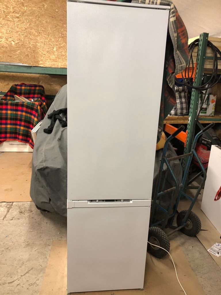 Koelkast met diepvries,inbouw, Ophalen, Zo goed als nieuw