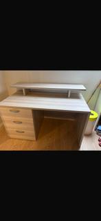 Bureau 25€, Ophalen, Zo goed als nieuw