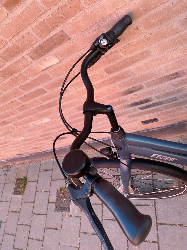 Vélo scolaire Gazelle Esprit C3 pour femme, Vélos & Vélomoteurs, Vélos | Femmes | Vélos pour femme, Comme neuf, Gazelle, Vitesses