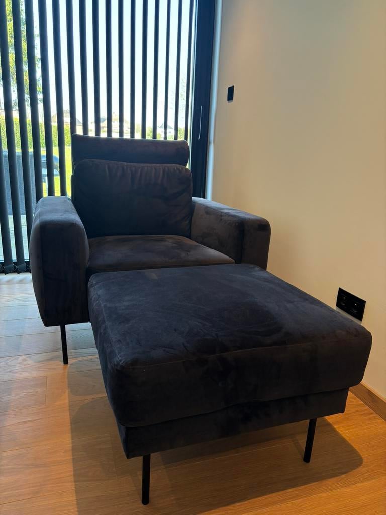 Zwarte eenzit, Huis en Inrichting, Ophalen, Zo goed als nieuw