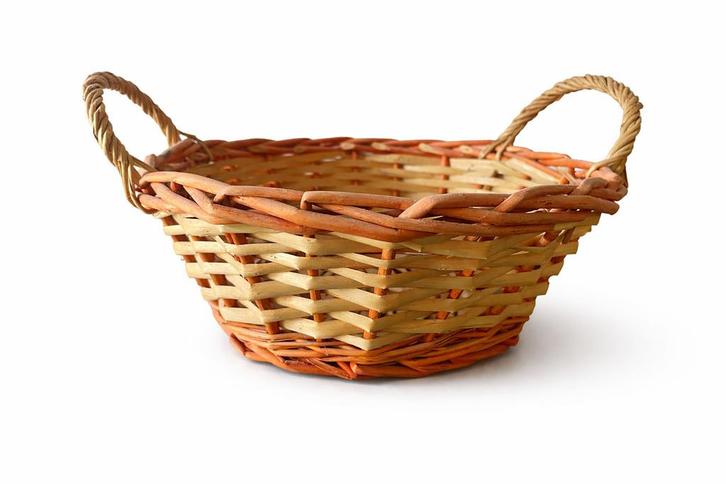 Panier en osier avec poignées — décoratif et pratique, Maison & Meubles, Accessoires pour la Maison | Plataux & Paniers, Comme neuf