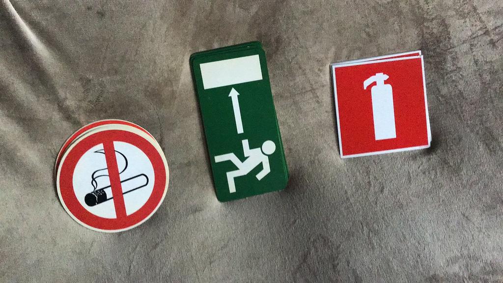 Veiligheids pictogrammen, Diversen, Overige Diversen, Ophalen, Zo goed als nieuw