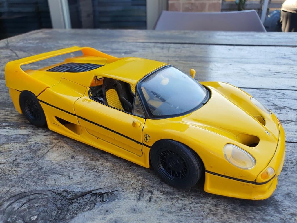 Ferrari f50 1.18 custom, Hobby en Vrije tijd, Ophalen, Maisto