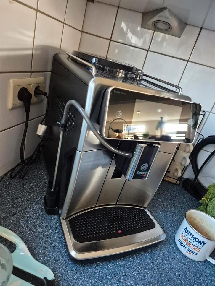 Machine a cafe saeco en grains, Electroménager, Cafetières, Enlèvement