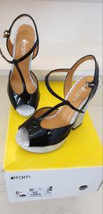 Article NEUF : Chaussures à plateforme - Pointure 36, Neuf, Enlèvement ou Envoi, Chaussures à haut talons, Eram
