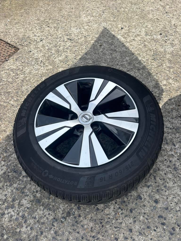 Volvo velgen met banden 16 inch, Ophalen, 16 inch, Band(en)